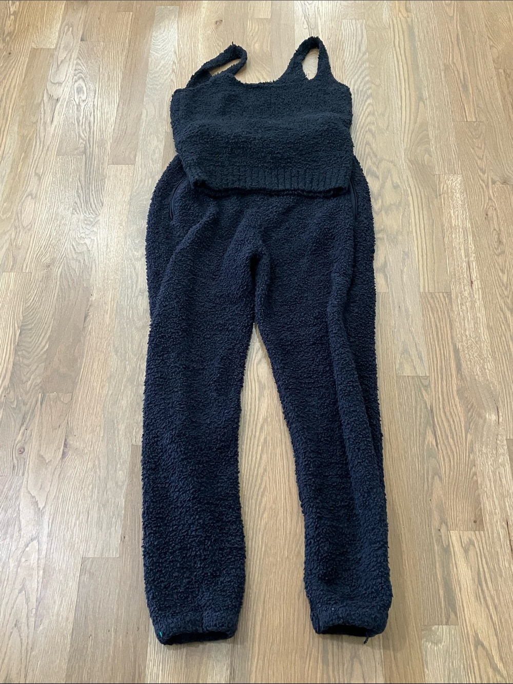 Skims Women's Black Onyx Cozy Boucle Fuzzy Pants Tank Top Crop Lounge Set
